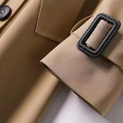 Beige trenchcoat med bælte til kvinder
