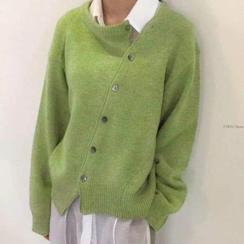 Beige uldcardigan til kvinder med knapper